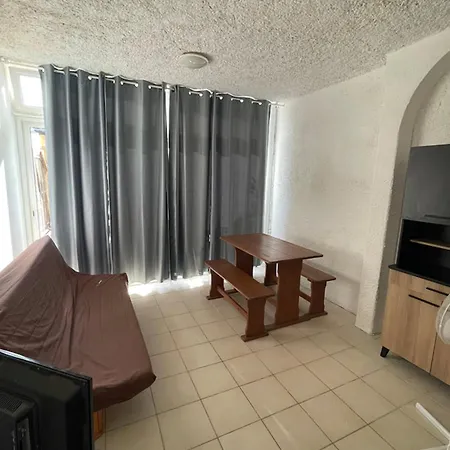 Cosy A 32 M² Avec Terrasse Privee Apartament Linguizzetta